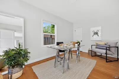 2211 Humboldt Street, Santa Rosa, CA 95404 - Photo 9