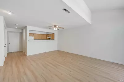 718 W Jasmine Circle, Santa Rosa, CA 95407 - Photo 5