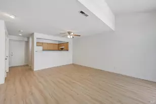 718 W Jasmine Cir, Santa Rosa, CA 95407 - Photo 5