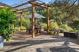 22200 Puccioni Rd, Healdsburg, CA 95448 - Photo 23