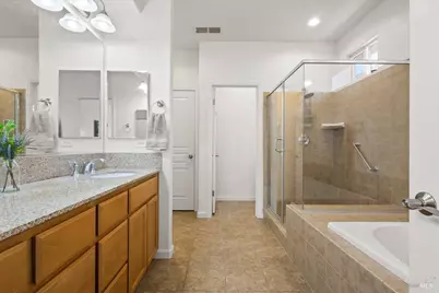 9240 Oak Trail Circle, Santa Rosa, CA 95409 - Photo 19