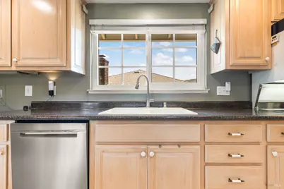 113 Valley Oaks Drive, Santa Rosa, CA 95409 - Photo 21