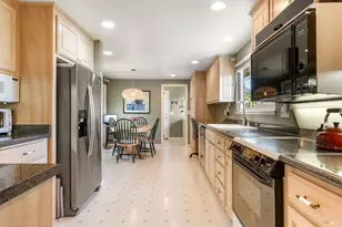 113 Valley Oaks Dr, Santa Rosa, CA 95409 - Photo 17