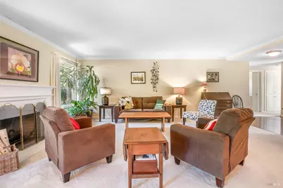 113 Valley Oaks Drive, Santa Rosa, CA 95409 - Photo 11