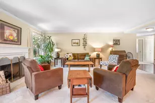 113 Valley Oaks Dr, Santa Rosa, CA 95409 - Photo 11