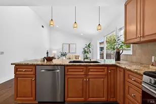 200 Redwood Cir, Petaluma, CA 94954 - Photo 19