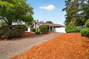 200 Redwood Cir, Petaluma, CA 94954 - Photo 5