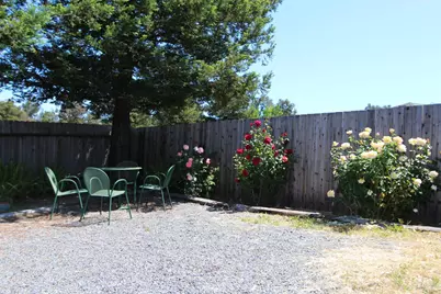 2408 Magnolia Avenue, Petaluma, CA 94952 - Photo 31