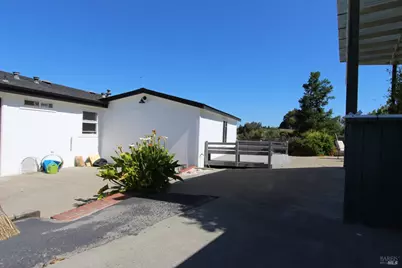 2408 Magnolia Avenue, Petaluma, CA 94952 - Photo 59