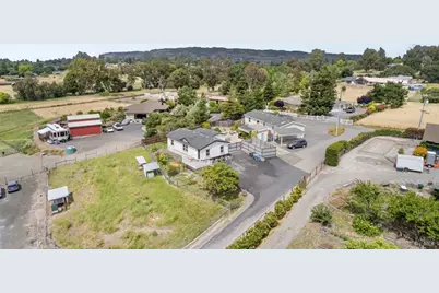 2408 Magnolia Avenue, Petaluma, CA 94952 - Photo 5