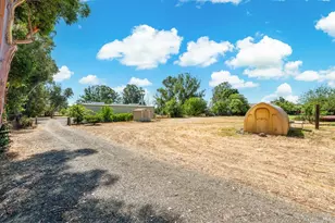 7936 Maverick Ln, Vacaville, CA 95688 - Photo 43