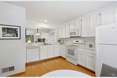 808 Arlene Way, Novato, CA 94947 - Photo 15