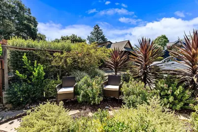 327 Plaza Street, Healdsburg, CA 95448 - Photo 33