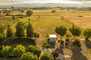 6811 Willow Rd, Vacaville, CA 95687 - Photo 81