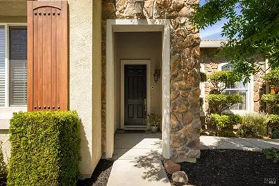 219 Snowy Owl Drive, Vacaville, CA 95687 - Photo 5