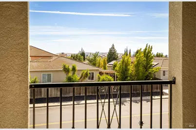 219 Snowy Owl Drive, Vacaville, CA 95687 - Photo 41