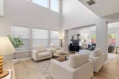 279 Clearpointe Drive, Vallejo, CA 94591 - Photo 5