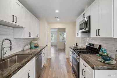420 Gillcrest Avenue, Vallejo, CA 94591 - Photo 21