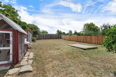 420 Gillcrest Avenue, Vallejo, CA 94591 - Photo 43