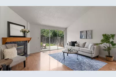 5038 Lakeview Circle, Fairfield, CA 94534 - Photo 7