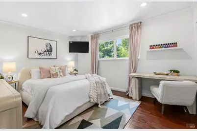 30 Montecito Boulevard, Napa, CA 94559 - Photo 17