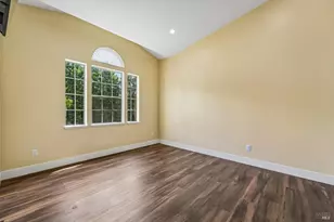 567 E Jasmine Cir, Santa Rosa, CA 95407 - Photo 21