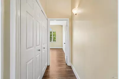 567 E Jasmine Circle, Santa Rosa, CA 95407 - Photo 17