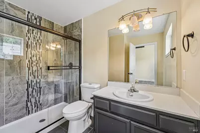 567 E Jasmine Circle, Santa Rosa, CA 95407 - Photo 23