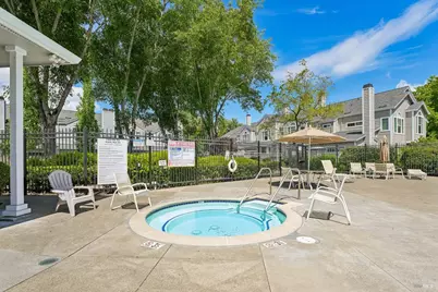 567 E Jasmine Circle, Santa Rosa, CA 95407 - Photo 33