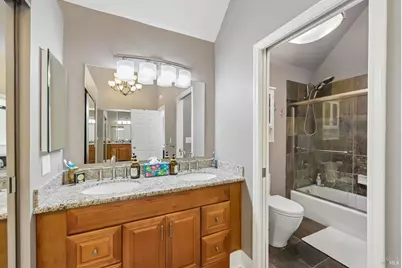 260 Marina Village Way, Benicia, CA 94510 - Photo 25
