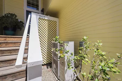 260 Marina Village Way, Benicia, CA 94510 - Photo 31