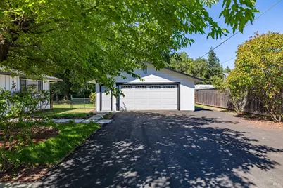10999 Old Redwood Highway, Windsor, CA 95492 - Photo 5