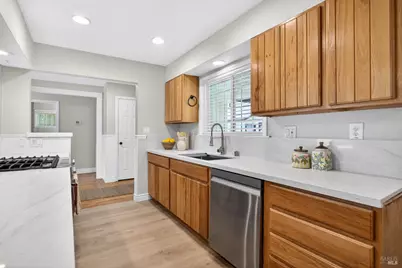 10999 Old Redwood Highway, Windsor, CA 95492 - Photo 21