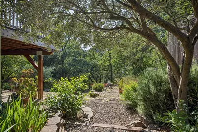 17323 Hillside Avenue, Sonoma, CA 95476 - Photo 13