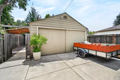 2022 Augustan Avenue, Santa Rosa, CA 95404 - Photo 25