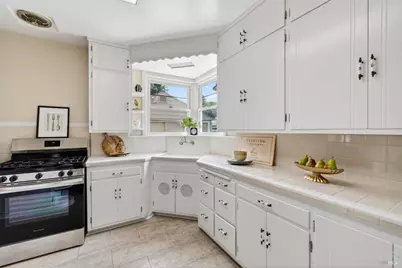 2022 Augustan Avenue, Santa Rosa, CA 95404 - Photo 7