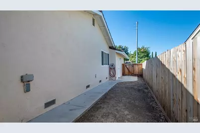 381 Lily Street, Fairfield, CA 94533 - Photo 51