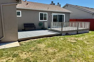 1012 Whooper Way, Suisun City, CA 94585 - Photo 21