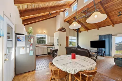 7470 Roblar Road, Petaluma, CA 94952 - Photo 15