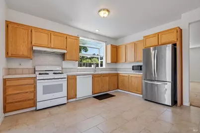 2424 Amethyst Way, Santa Rosa, CA 95404 - Photo 9
