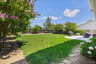 1306 Rebecca Drive, Suisun City, CA 94585 - Photo 31