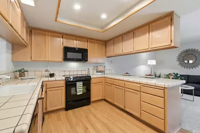 8050 Oakmont Drive, Santa Rosa, CA 95409 - Photo 13