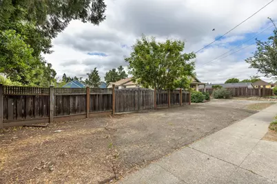 787 Central Avenue, Napa, CA 94558 - Photo 25