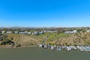 2 Sandy Beach Rd, Vallejo, CA 94590 - Photo 5
