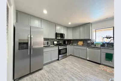 1858 Hemlock Street, Napa, CA 94559 - Photo 11