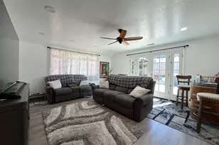 1858 Hemlock St, Napa, CA 94559 - Photo 13