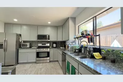 1858 Hemlock Street, Napa, CA 94559 - Photo 9