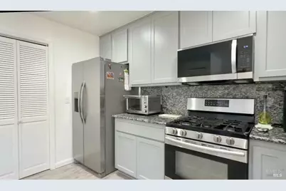 1858 Hemlock Street, Napa, CA 94559 - Photo 11