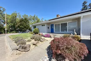 1858 Hemlock St, Napa, CA 94559 - Photo 3