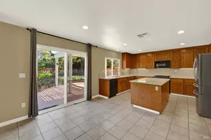 582 Picasso Ct, Fairfield, CA 94534 - Photo 19